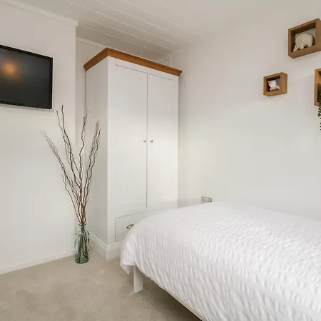 Semesterbostad Hollytree