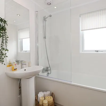 Hollytree Semesterbostad Windermere