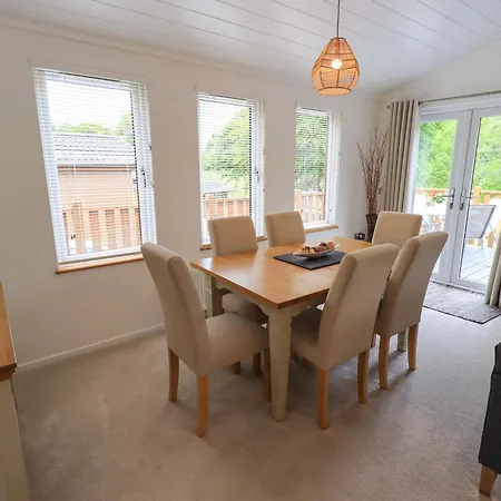 Hollytree Semesterbostad