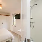 Hollytree 度假居 *